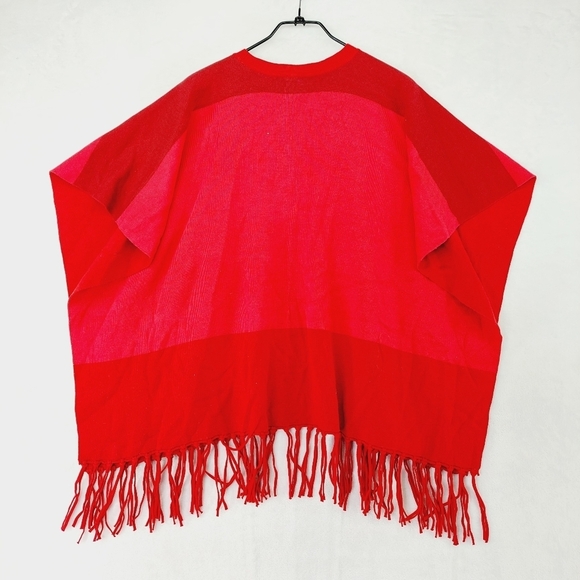 CAbi Firebrick Red Fringe Lightweight Cozy Poncho with Pockets P3115 - Picture 5 of 8